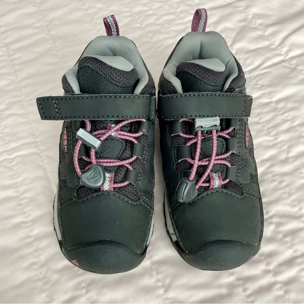 Keen Child Targhee Low hiking shoes Size 9